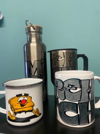 MUGS AND WATER BOTTLES 