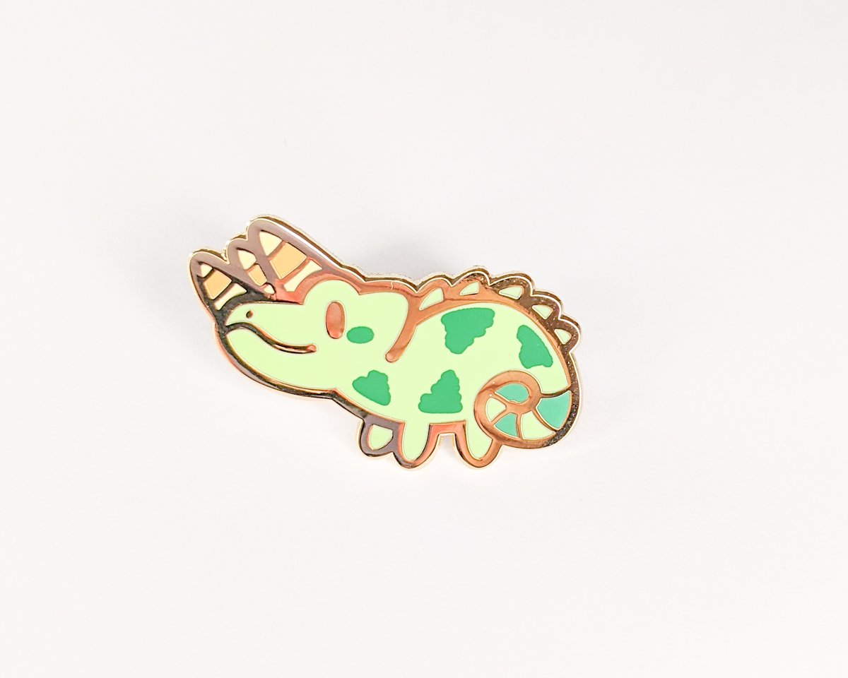 Jackson's Chameleon - Tiny Reptile Enamel Pins | ChaobunnyArts