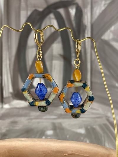 Image of Elizabeth - Pirouette earrings