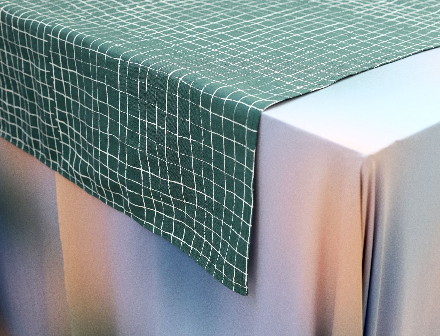 Image of GRID TABLE CLOTH / ✱