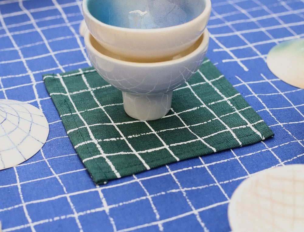 Image of GRID SMALL TABLE TEXTILE / ✱