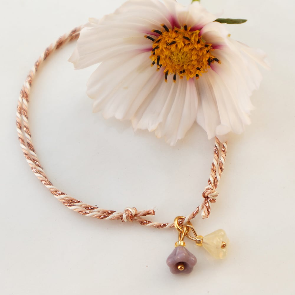 Image of Bracelet fleurs vanille-violette