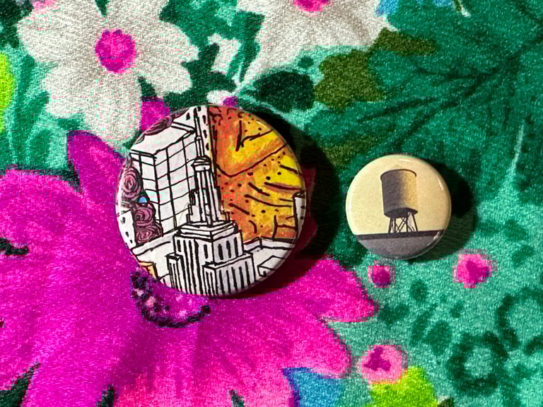 New York City Pinback Buttons Lot of 6 (Set A) Image 4