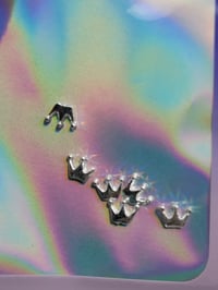 Image 2 of Metal crown charm