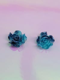 Image 2 of UV flower charm