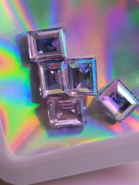 Image 5 of Purple dimond rectangle shape