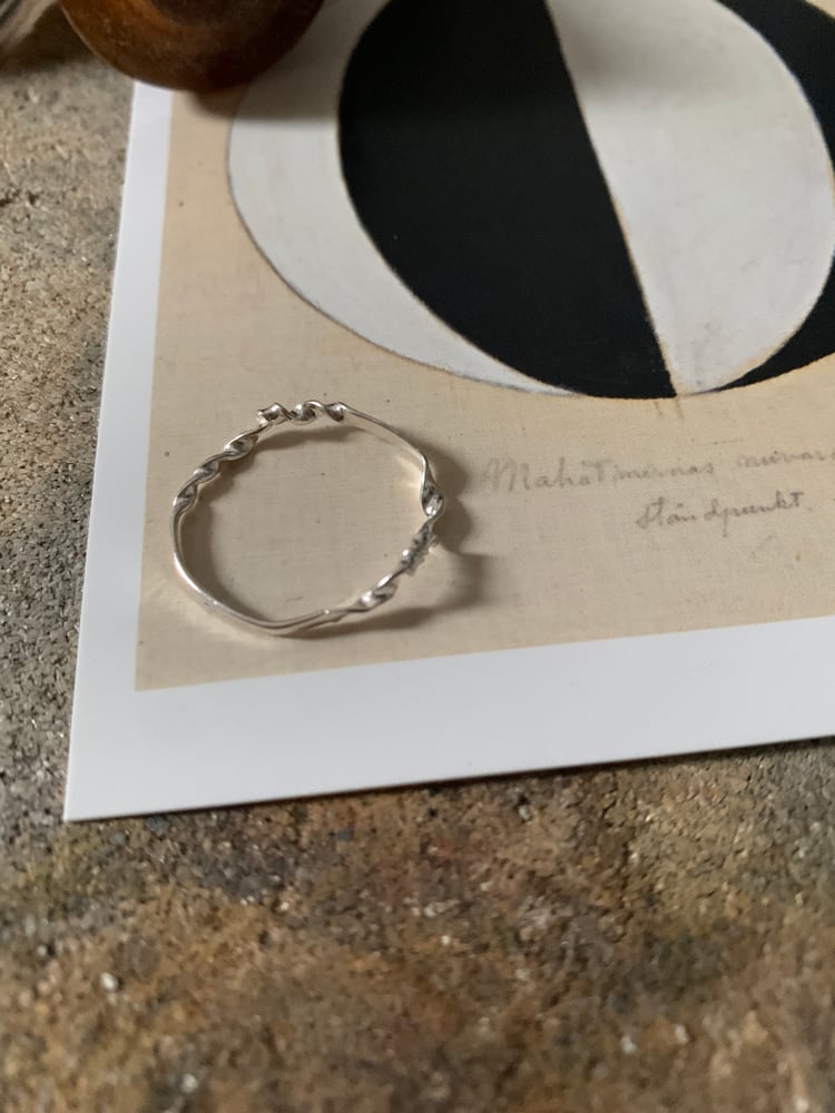 Image of ‘It’s a balance’ smooth and twisted recycled silver ring