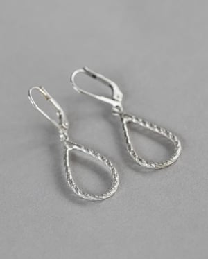 Image of Silver faceted tear drop earrings 