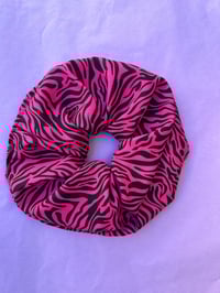 Image 1 of Fuchsia Super Scrunchie 