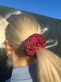 Image 2 of Fuchsia Super Scrunchie 