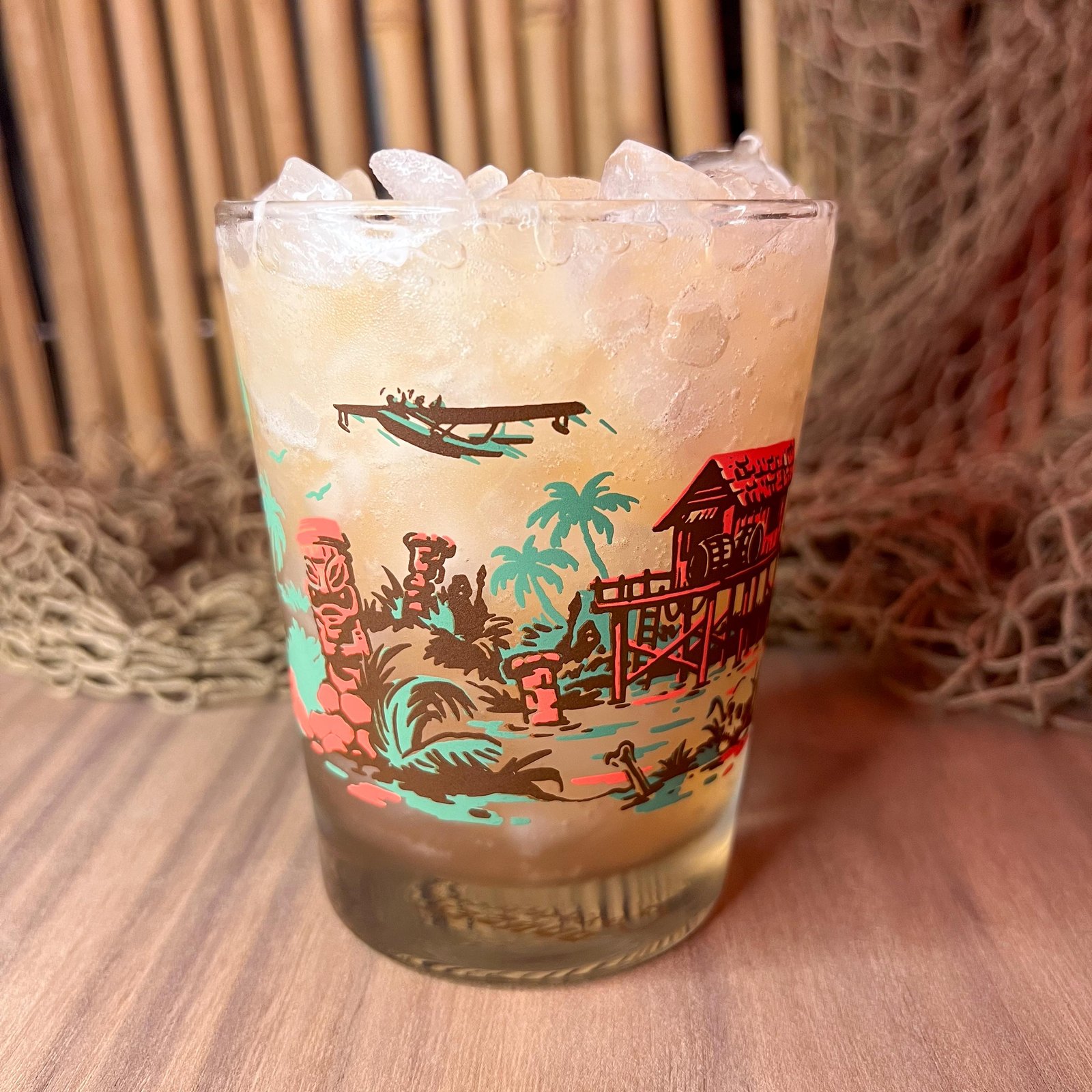 Mai shop tai glasses