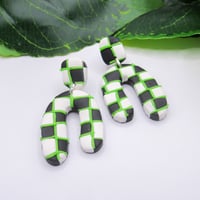 Image 2 of Organic Arch - Bettlejuice