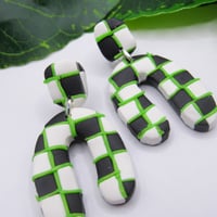 Image 3 of Organic Arch - Bettlejuice