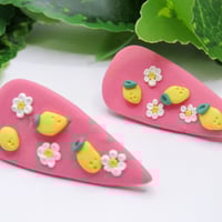 Image 4 of Lemons -Dagger Stud