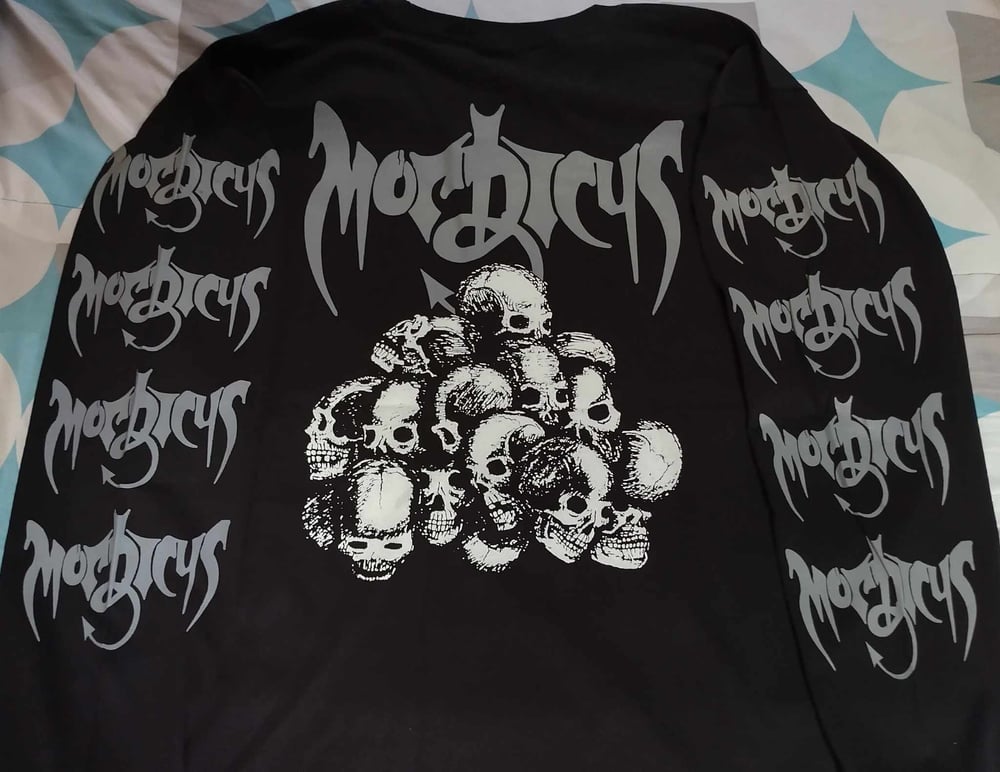 Mordicus dances from left LONG SLEEVE