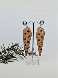 Image 1 of Enamel Drop Earrings - Gum Leaves Beige (EJ023)