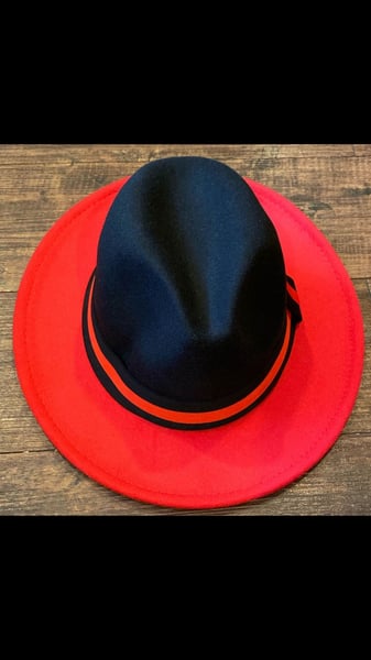 Image of Fedora hat /bottom