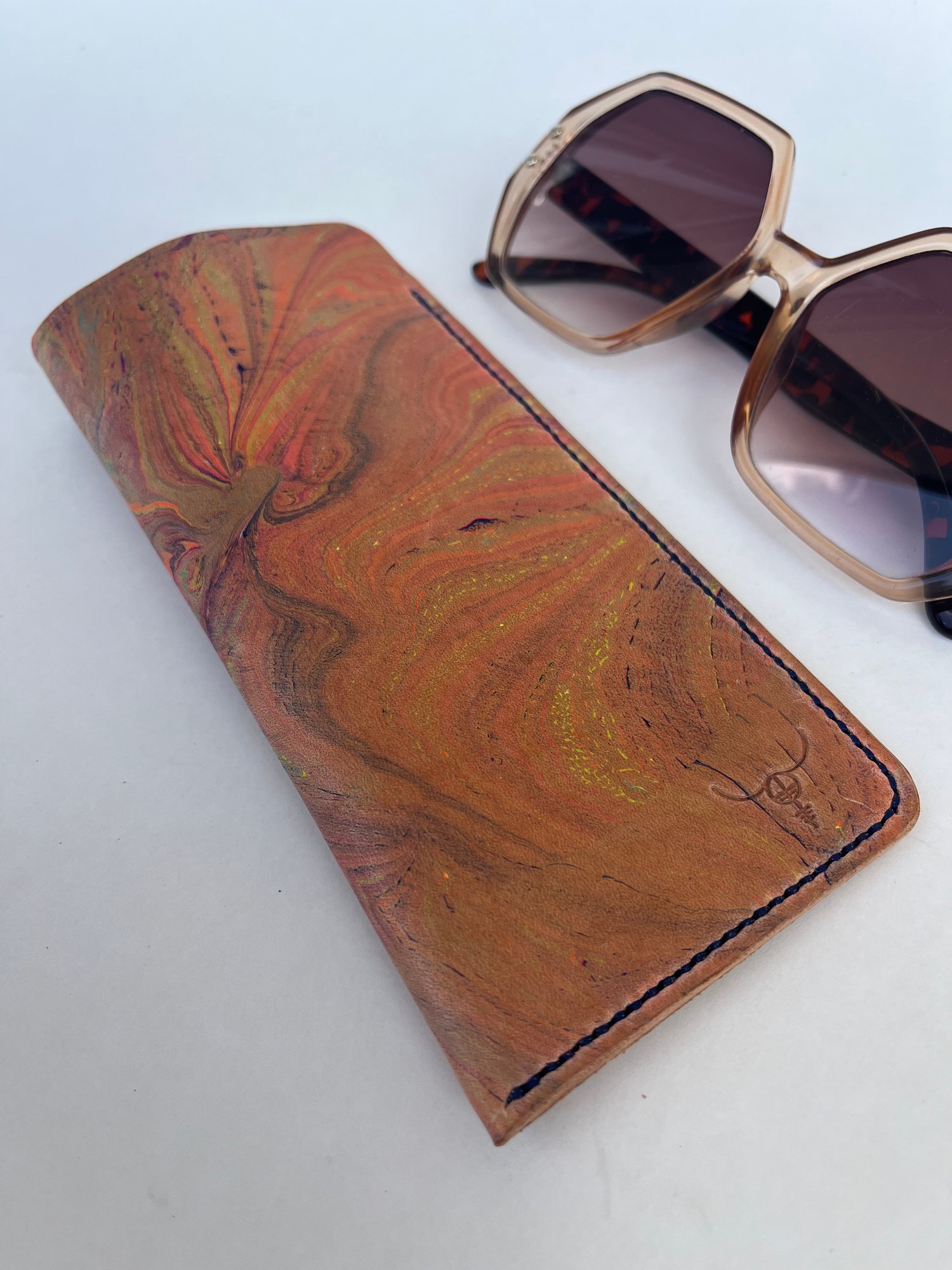 Image of Muted Marbled Sunglasses Case