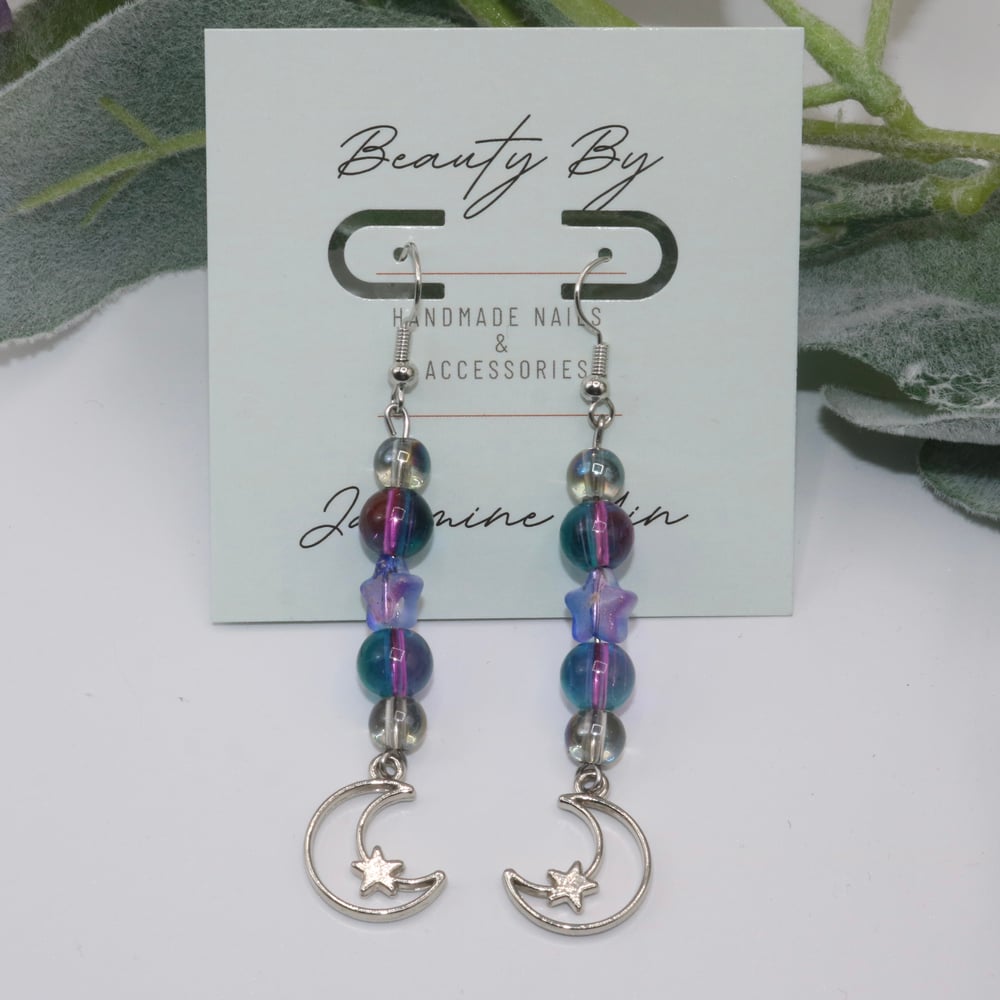 Image of Dreamy Drop Earring