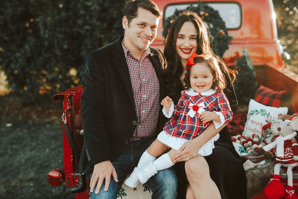 Image of NOVEMBER 5TH | RED CHRISTMAS TRUCK MINI SESSIONS