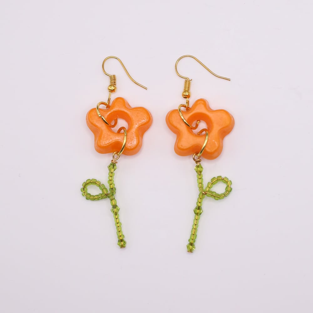 Image of Tangerine Flower & Stem Earrings