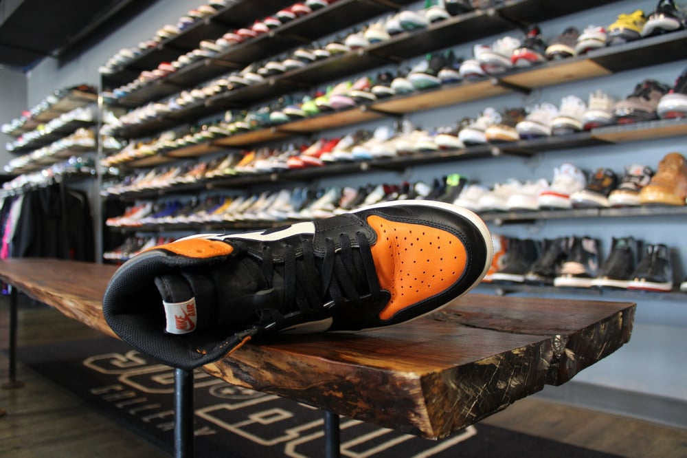 AIR JORDAN I HIGH RETRO "SHATTERED BACKBOARD" *USED*