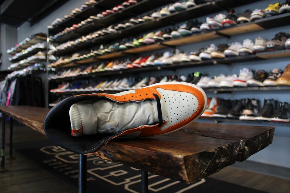 AIR JORDAN I RETRO "REVERSE BACKBOARD" *USED*
