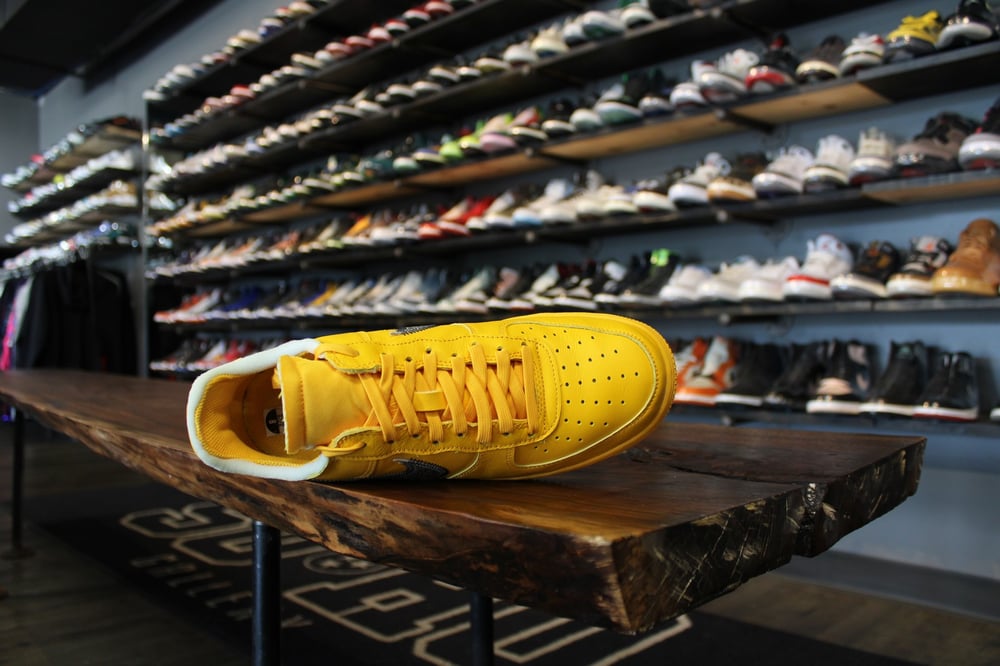 AIR FORCE 1 LOW x OFF--WHITE "LEMONADE" *USED*