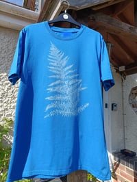 Image 1 of Blue bracken mens/unisex T medium