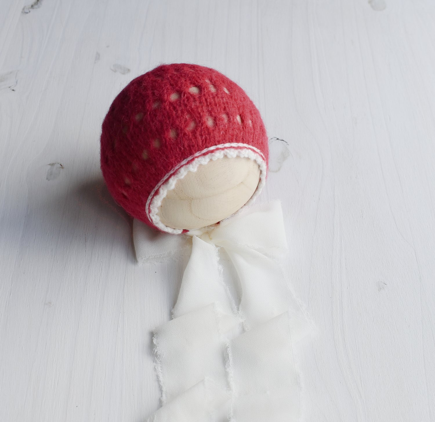 Image of Ruby Red Scalloped Bonnet & Wrap