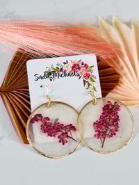 Image 2 of Pressed Heather on Capiz Shells