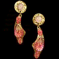 Image 1 of DREAM GLITTER / SAMURAI NISSHOKU Pink Earring