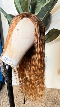 Image 2 of Loose Wave Wig