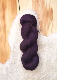 Image 1 of Nightshade yarn