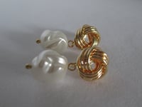 Image 1 of Kate Middleton Princess of Wales Duchess of Cambridge Inspired Knot Detail Faux Pearl Earrings