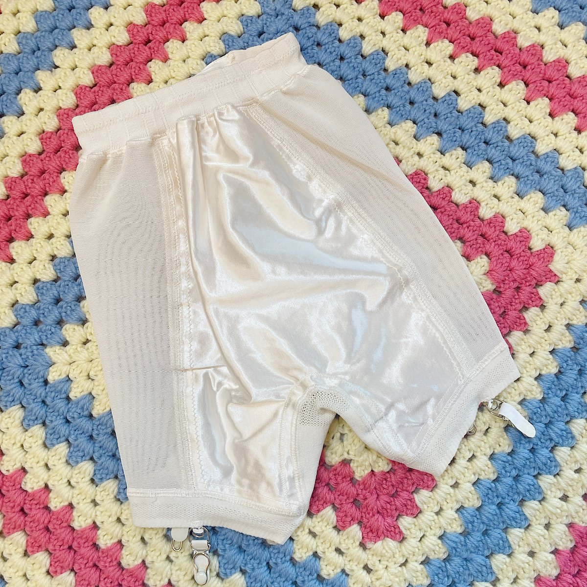 Size S - Vassarette Shapewear White Lace and Satin Shorts with Garters