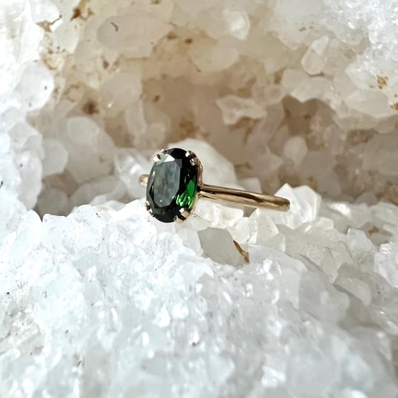 Image of Vintage 14k and Green Tourmaline Solitaire Ring - Size 6