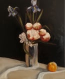 Image 1 of Nature morte aux fleurs  dans un vase en argent