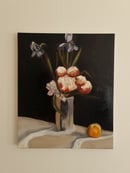 Image 5 of Nature morte aux fleurs  dans un vase en argent