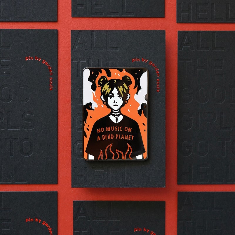 Pin: Girl on Fire Billie