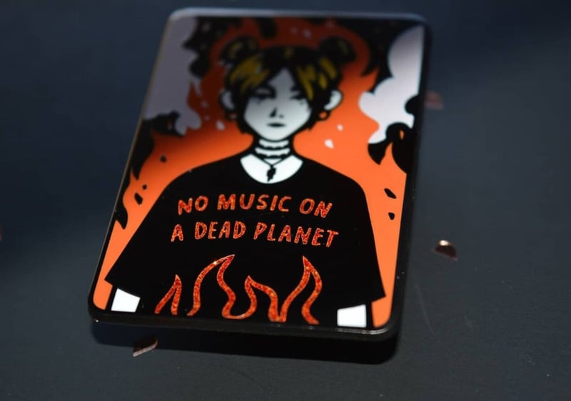 Pin: Girl on Fire Billie