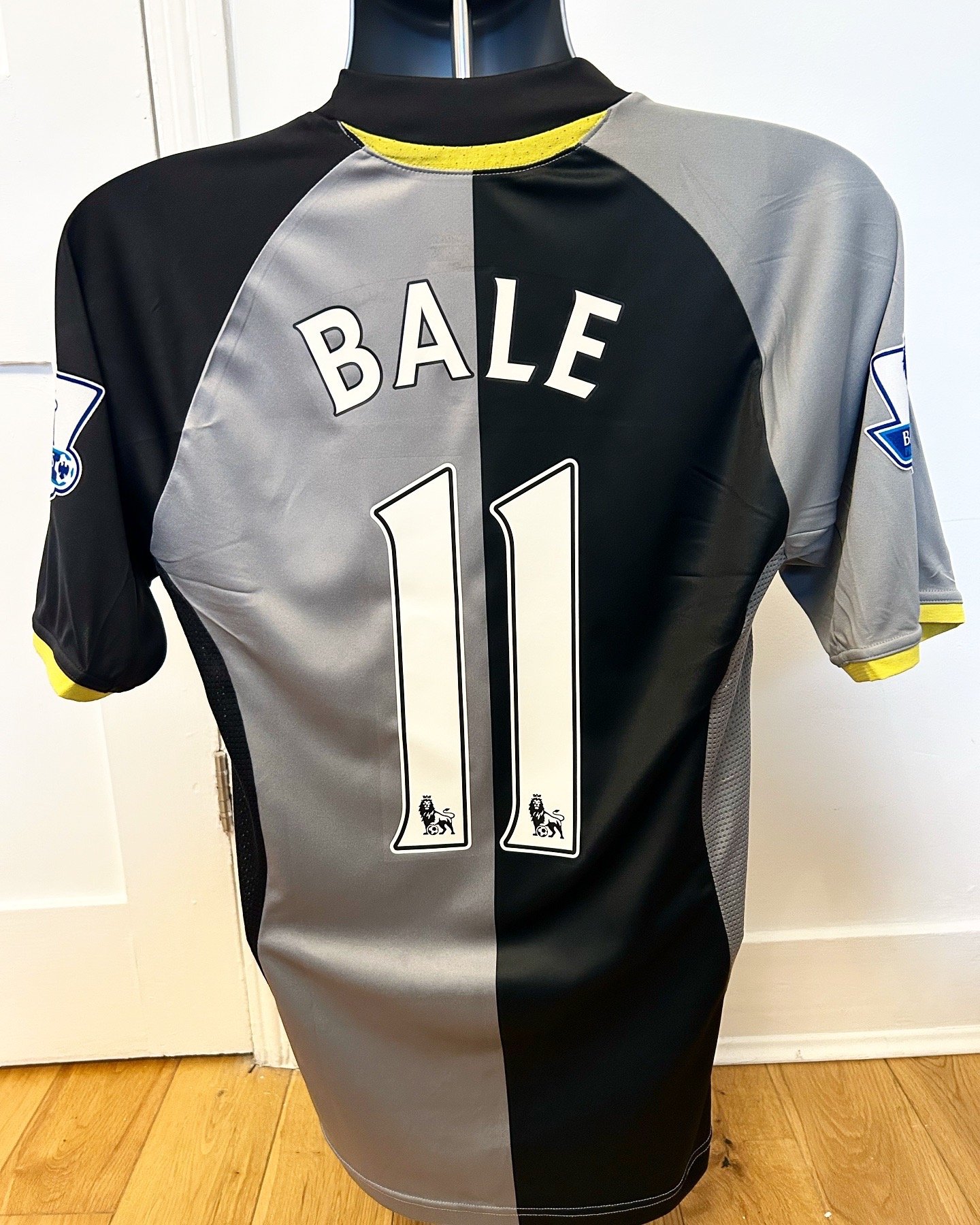 Image of Tottenham Hotspur “BALE 11” 2012/13 Third Shirt + PL patches 