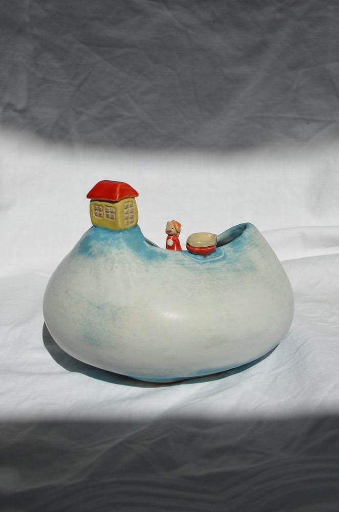 Image of ponyo bowl/vase