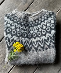 Image 3 of Riddari - Icelandic wool sweater - Oatmeal heather - Ready to ship