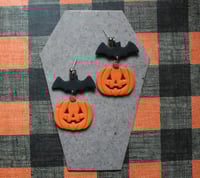 Image 2 of Batty pumpkins 