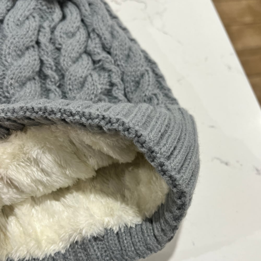 GREY Cable Knit Bobble Hat (Sherpa Lined)