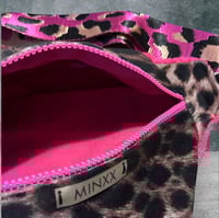Image 3 of Large leopard print bumbag with pink zip