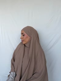 Image 2 of Beige khimar