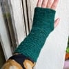 2 SIZES /// Wrist Worms, Chunky Emerald