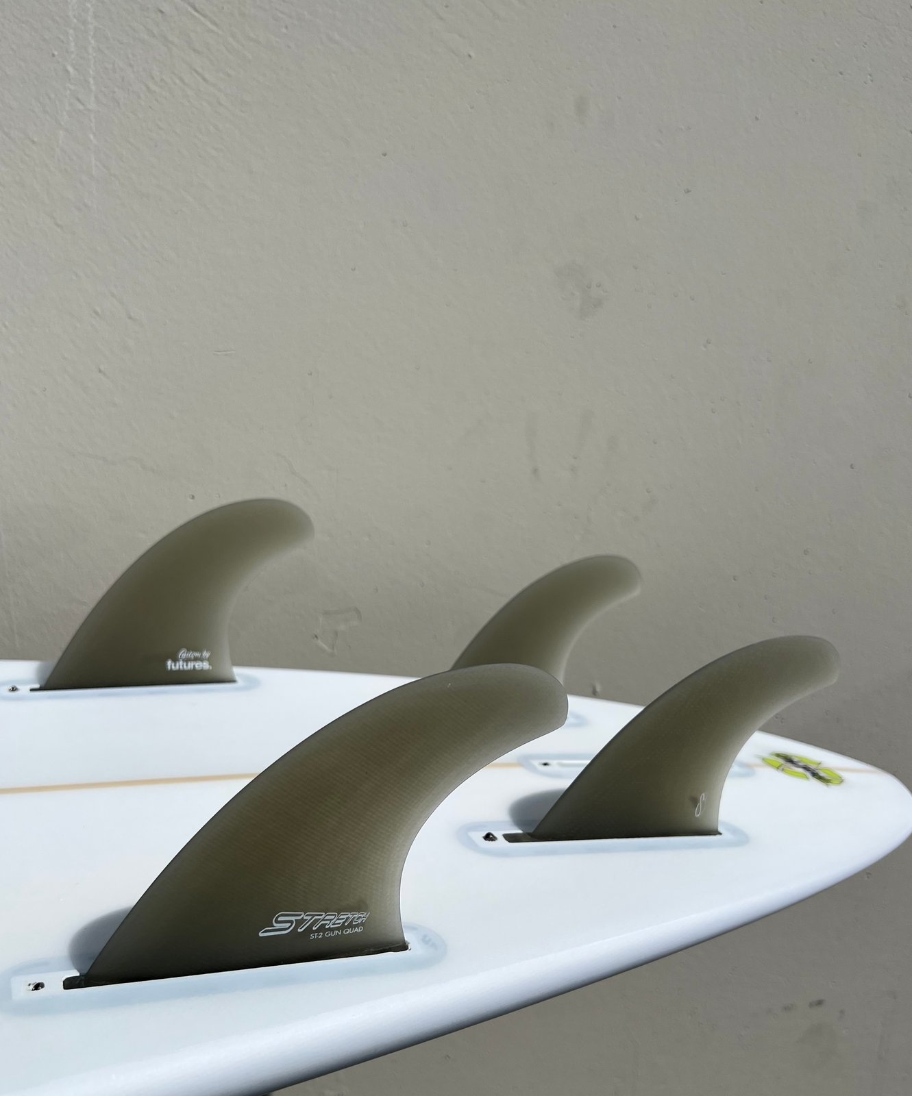 Fcs stretch outlet fins